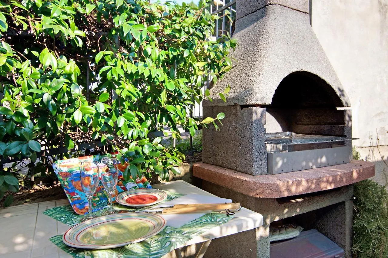 Madonnina Terrace E Garden Διαμέρισμα Colico